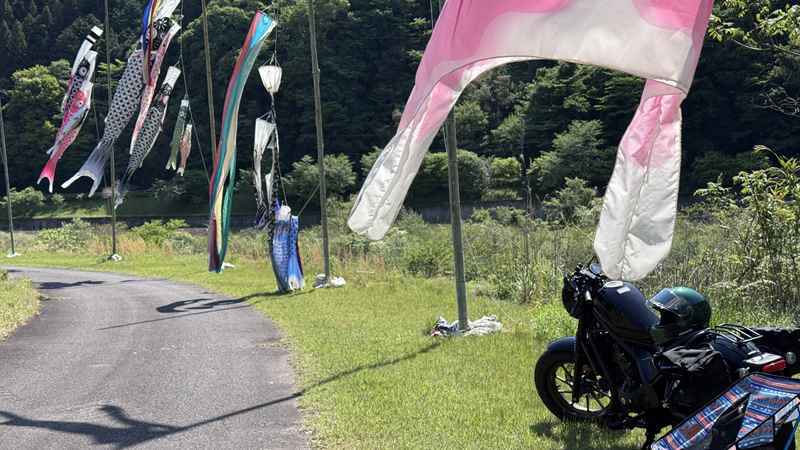 風を切り裂く爽快感、土の匂い、雨の匂い